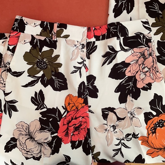 Floral print Ann Taylor Factory pants - Picture 3 of 5